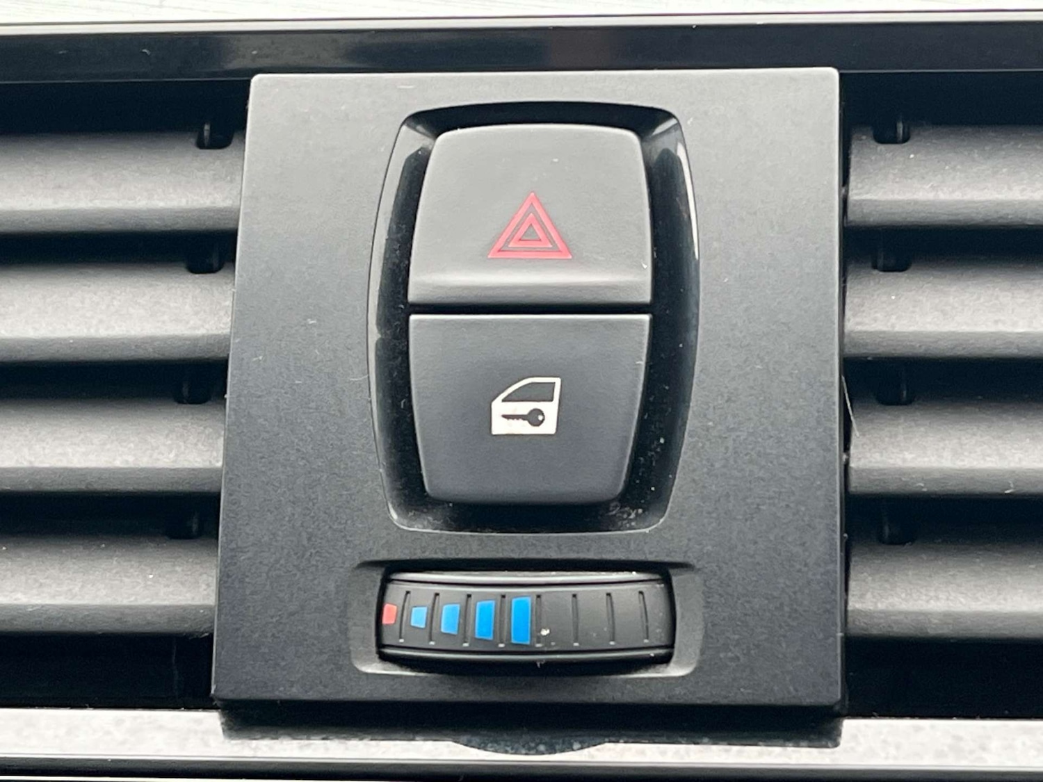 Used BMW 3 Series 2015 for sale - 77328604: Photo 51