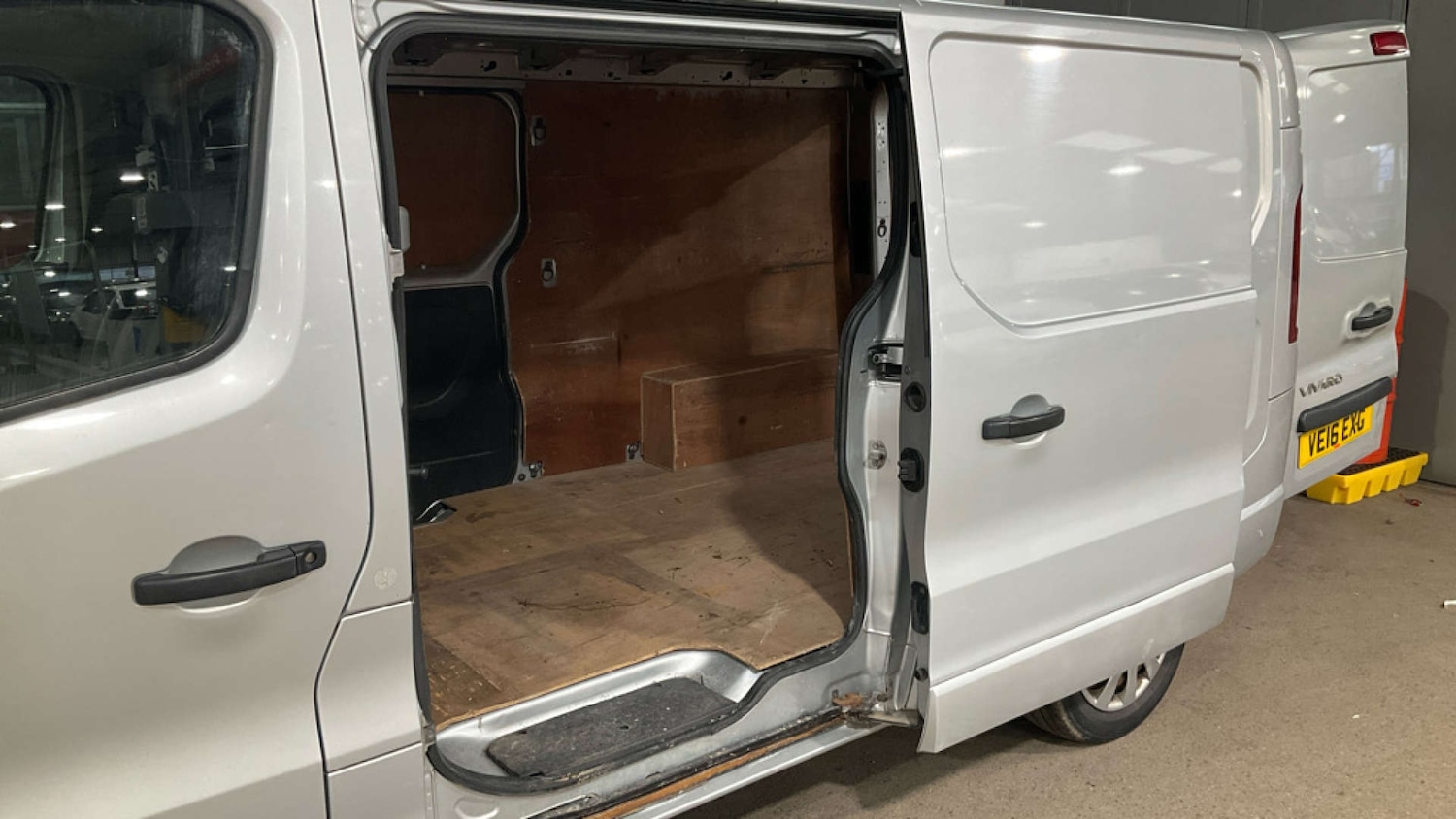 Used Vauxhall Vivaro 2016 for sale - 77911305: Photo 10