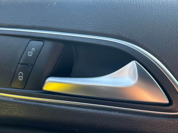 Used Mercedes-Benz A-Class 2013 for sale - 75037251: Photo 51