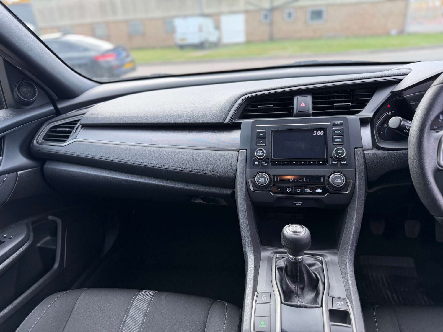 Used Honda Civic 2017 for sale - 77662826: Photo 24