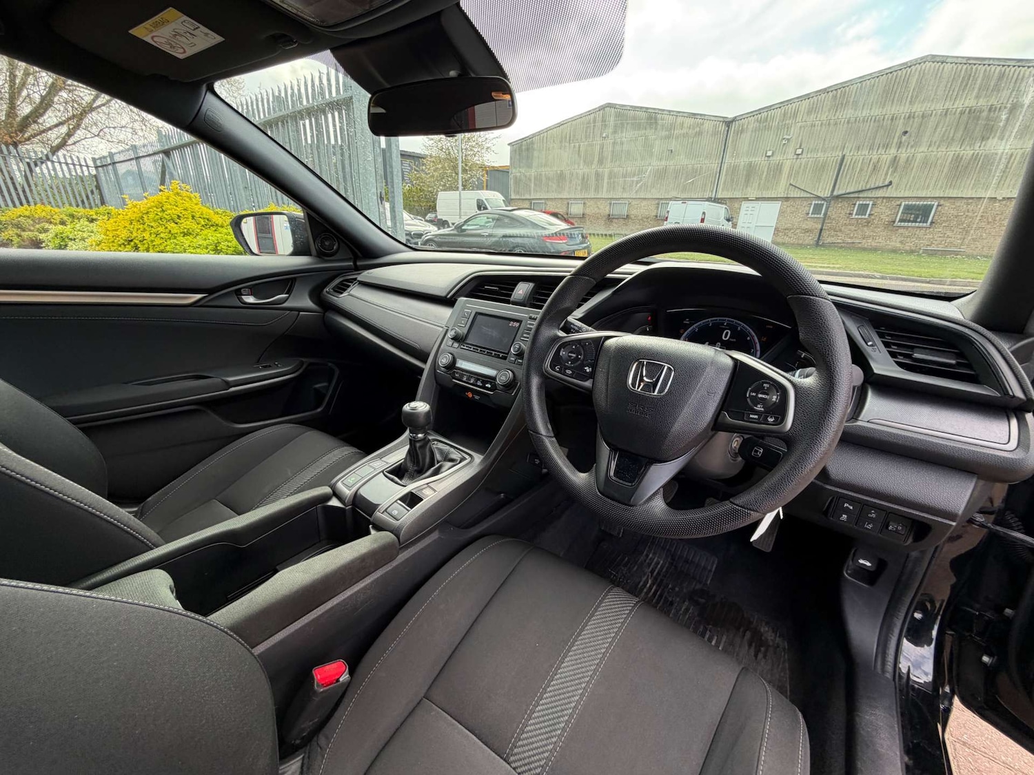 Used Honda Civic 2017 for sale - 77662826: Photo 27