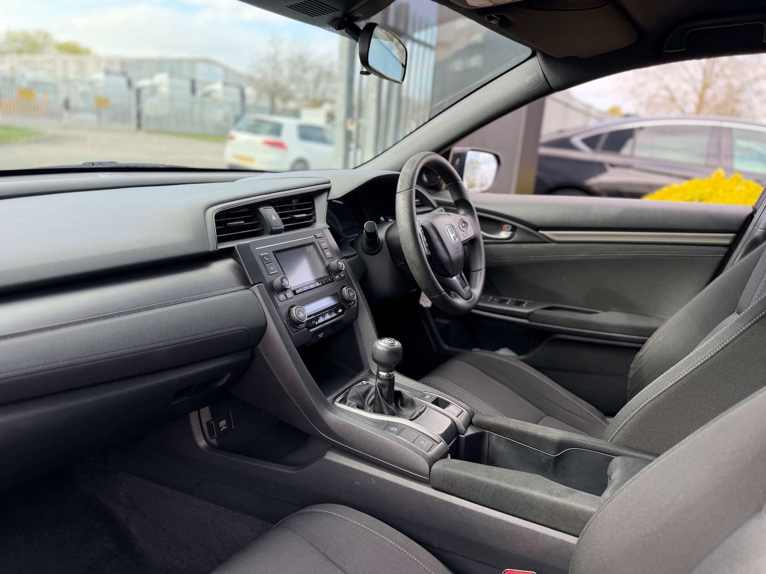 Used Honda Civic 2017 for sale - 77662826: Photo 39