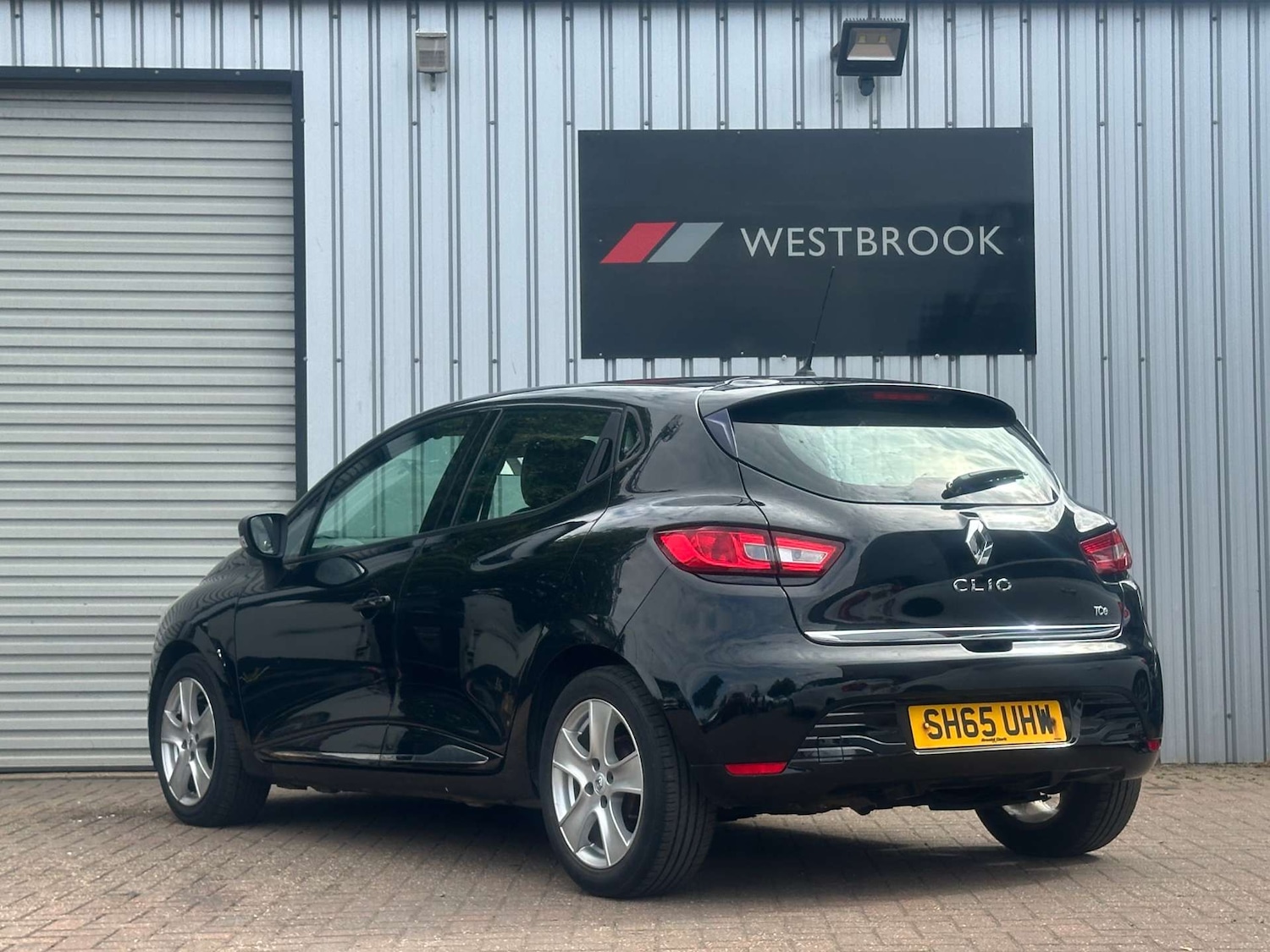 Used Renault Clio 2015 for sale - 77096052: Photo 10