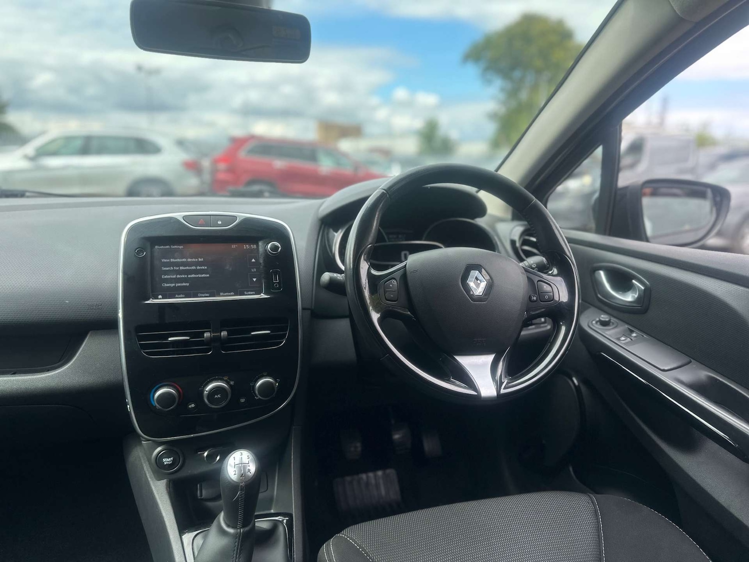 Used Renault Clio 2015 for sale - 77096052: Photo 13