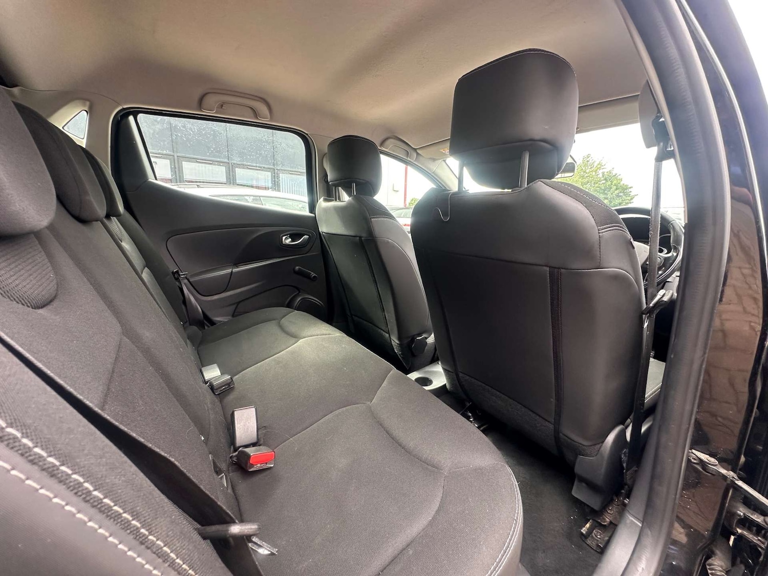 Used Renault Clio 2015 for sale - 77096052: Photo 21