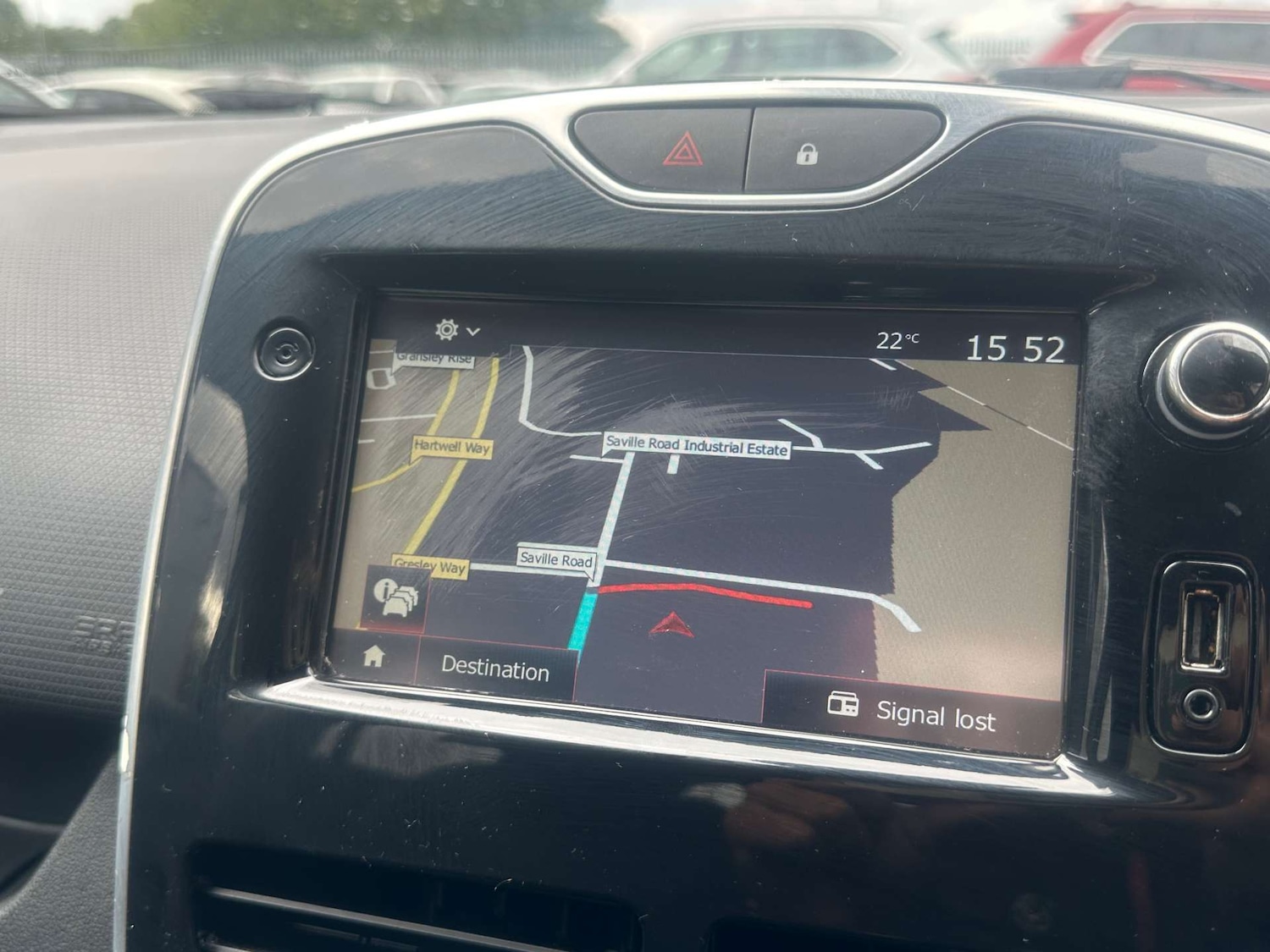 Used Renault Clio 2015 for sale - 77096052: Photo 33