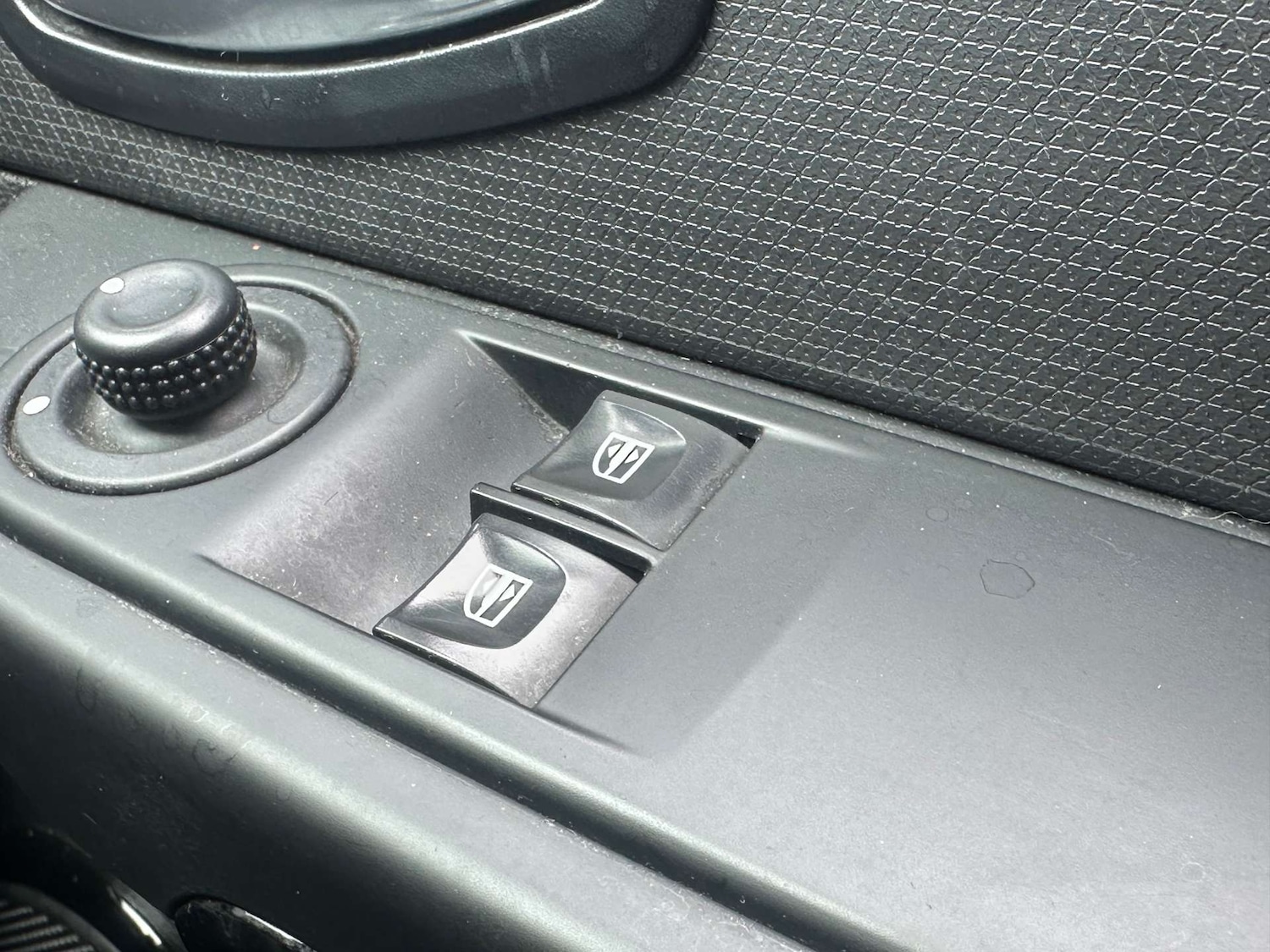 Used Renault Clio 2015 for sale - 77096052: Photo 42