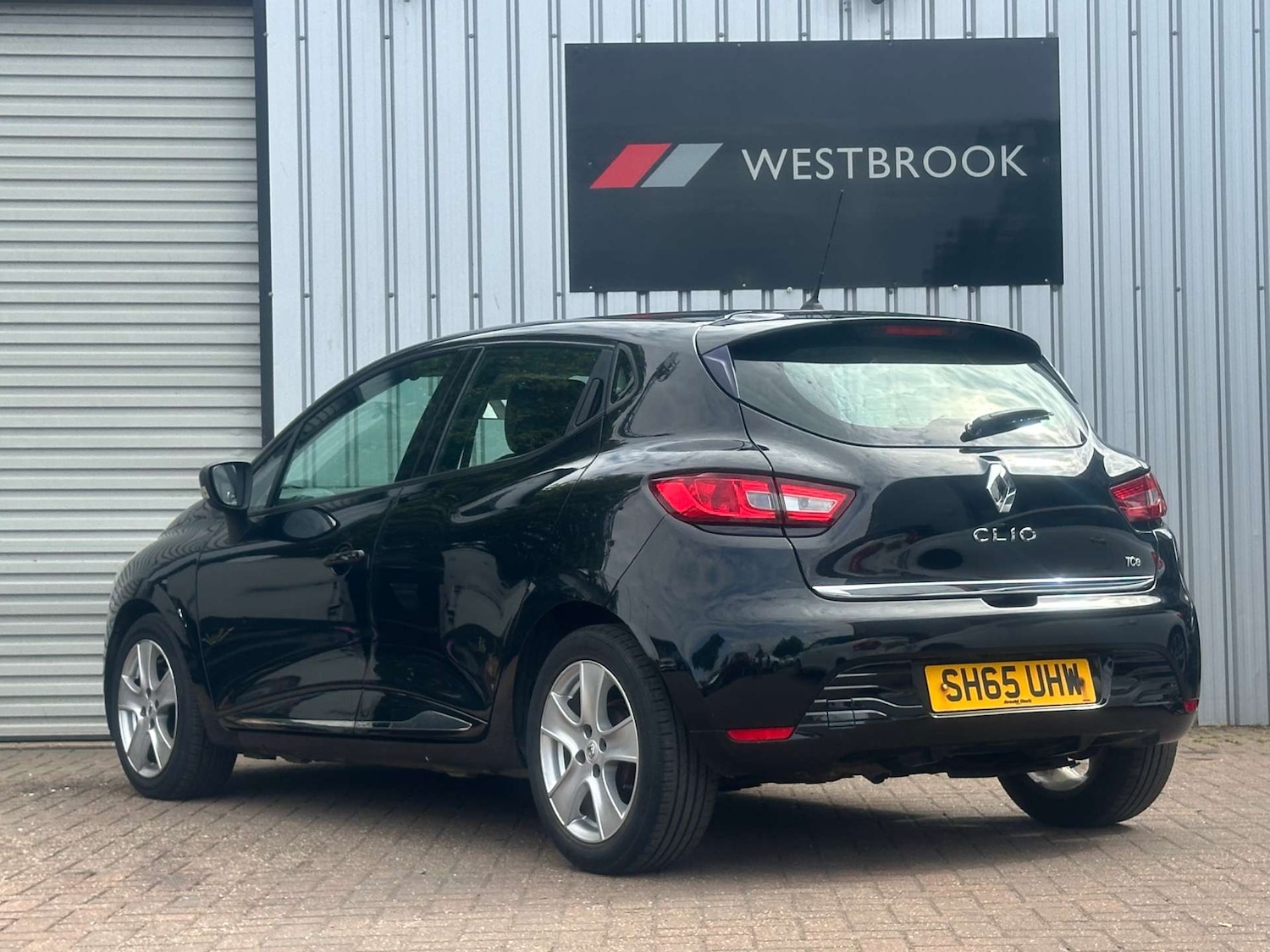 Used Renault Clio 2015 for sale - 77096052: Photo 6