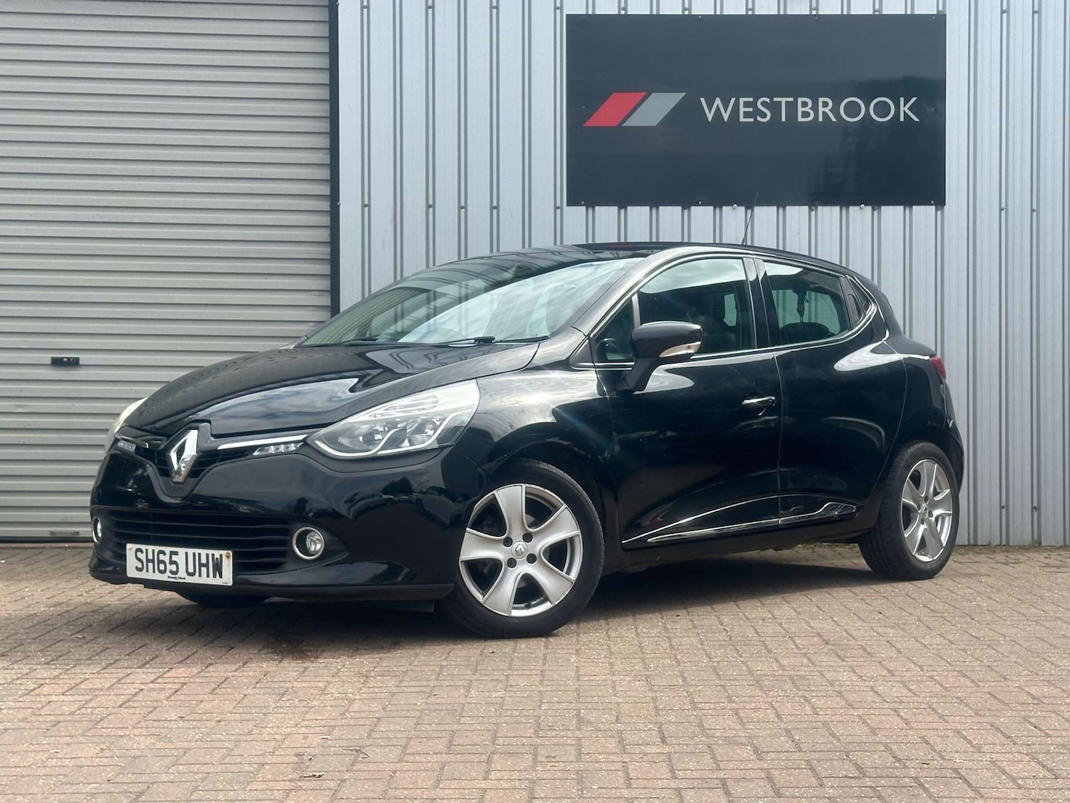 Used Renault Clio 2015 for sale - 77096052: Photo 9