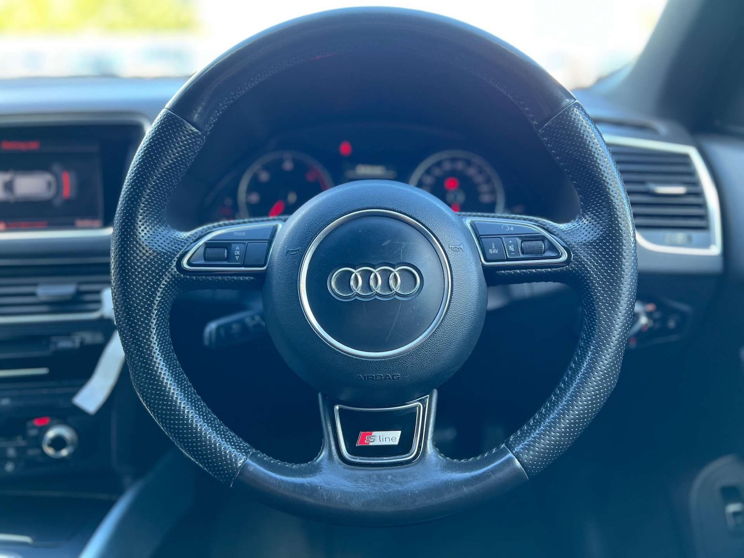 Used Audi Q5 2015 for sale - 76367351: Photo 61