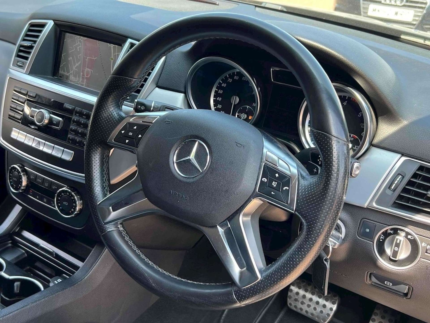 Used Mercedes-Benz M Class 2012 for sale - 76600763: Photo 7