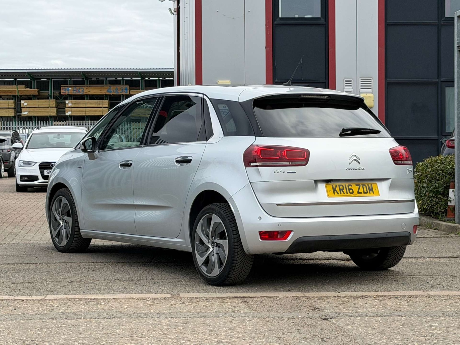 Used Citroen C4 Picasso 2016 for sale - 77662819: Photo 21
