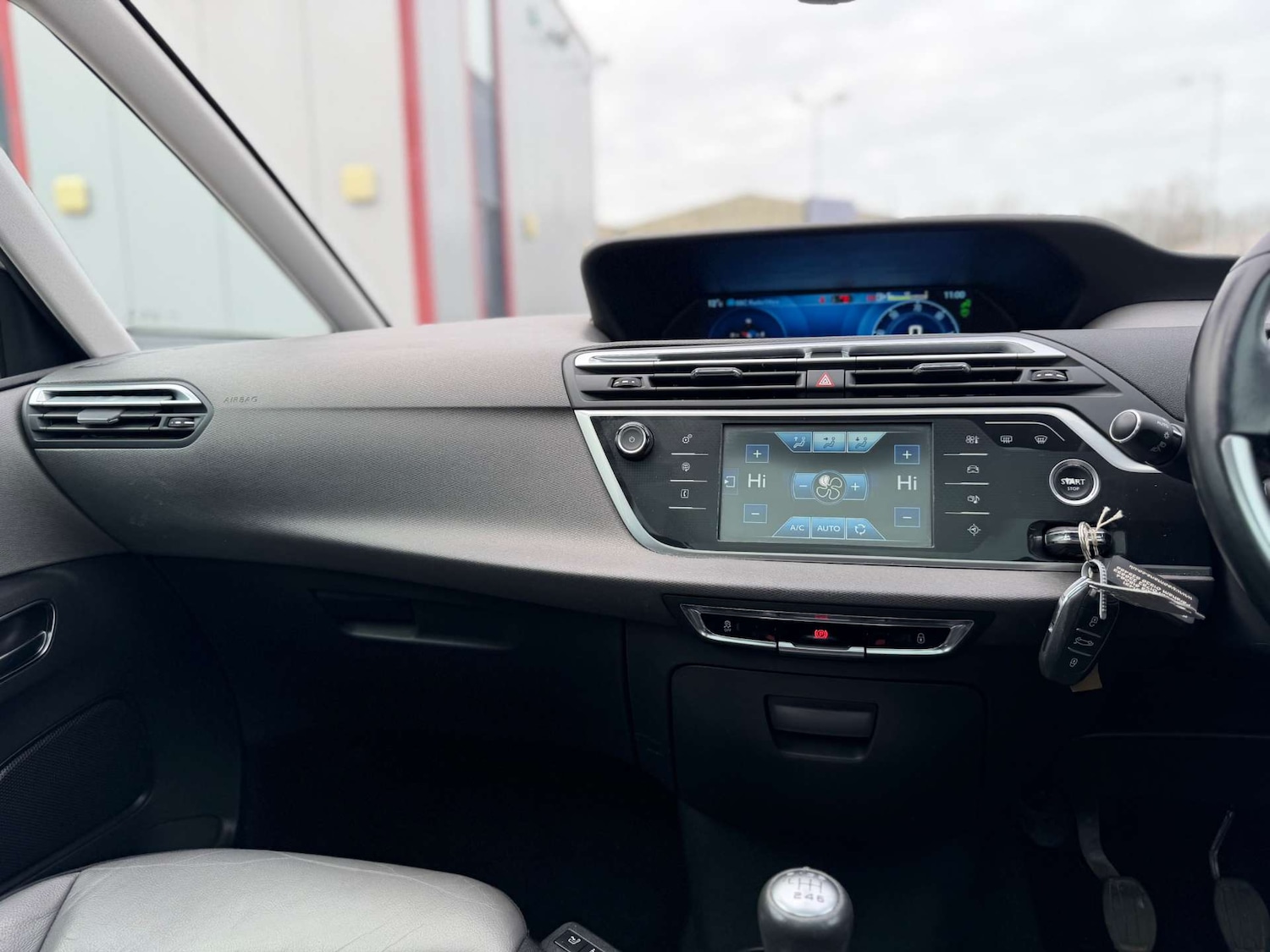 Used Citroen C4 Picasso 2016 for sale - 77662819: Photo 24