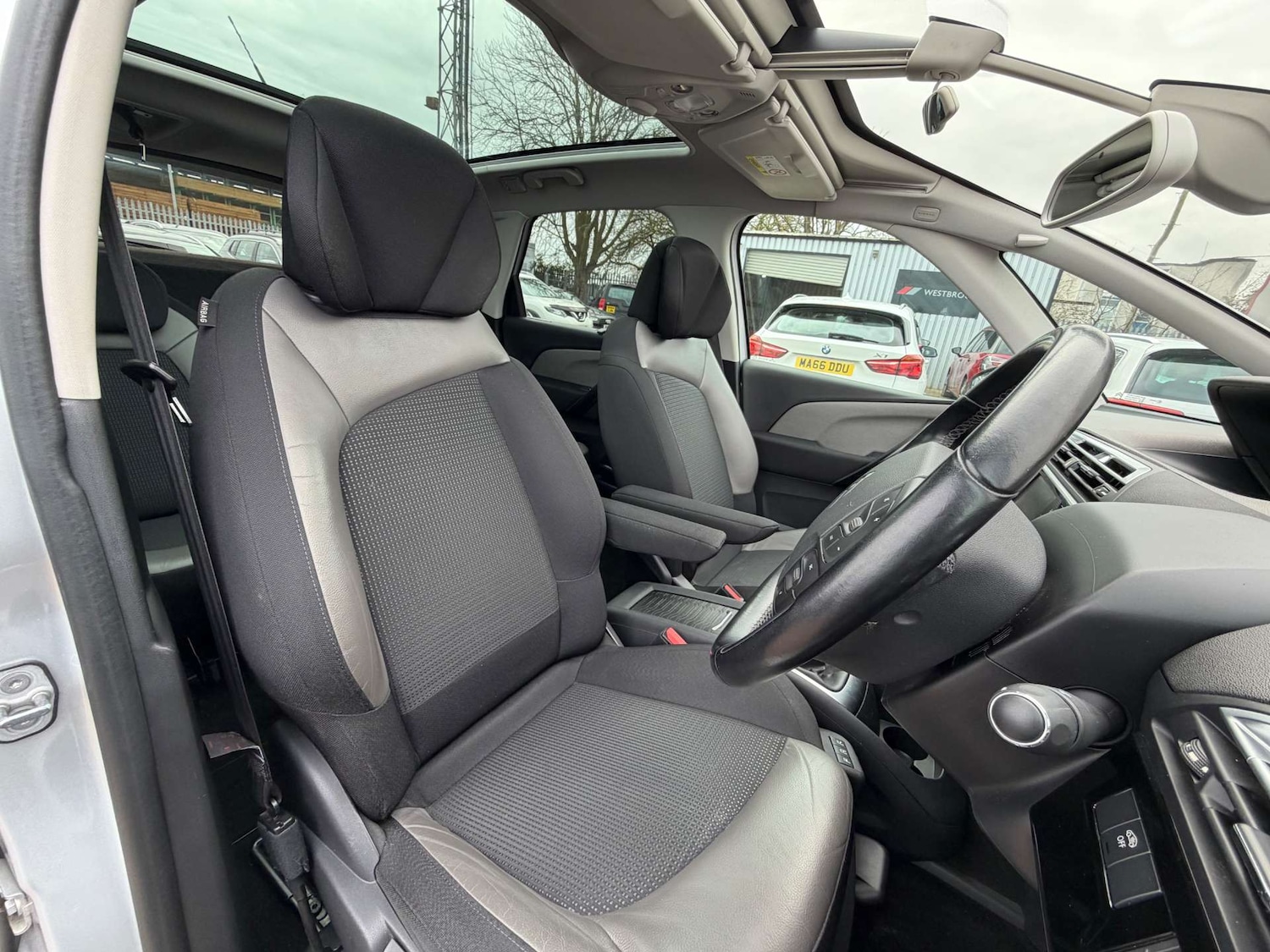 Used Citroen C4 Picasso 2016 for sale - 77662819: Photo 30