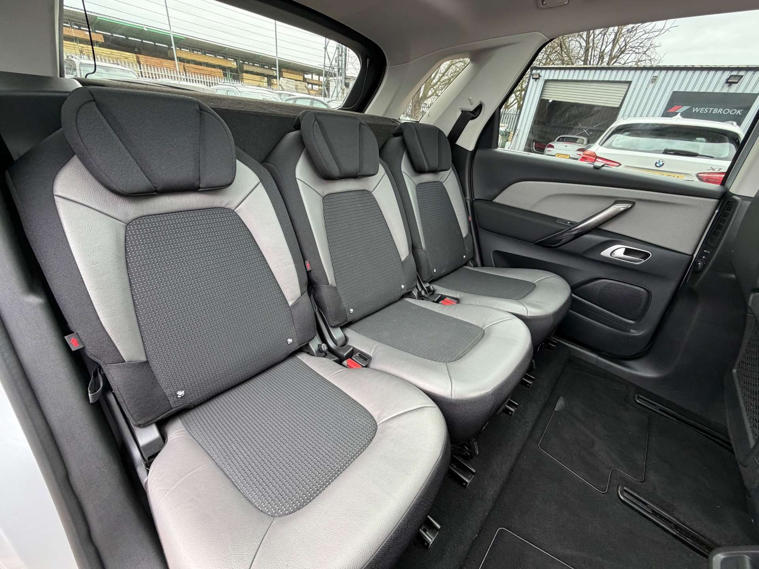 Used Citroen C4 Picasso 2016 for sale - 77662819: Photo 32