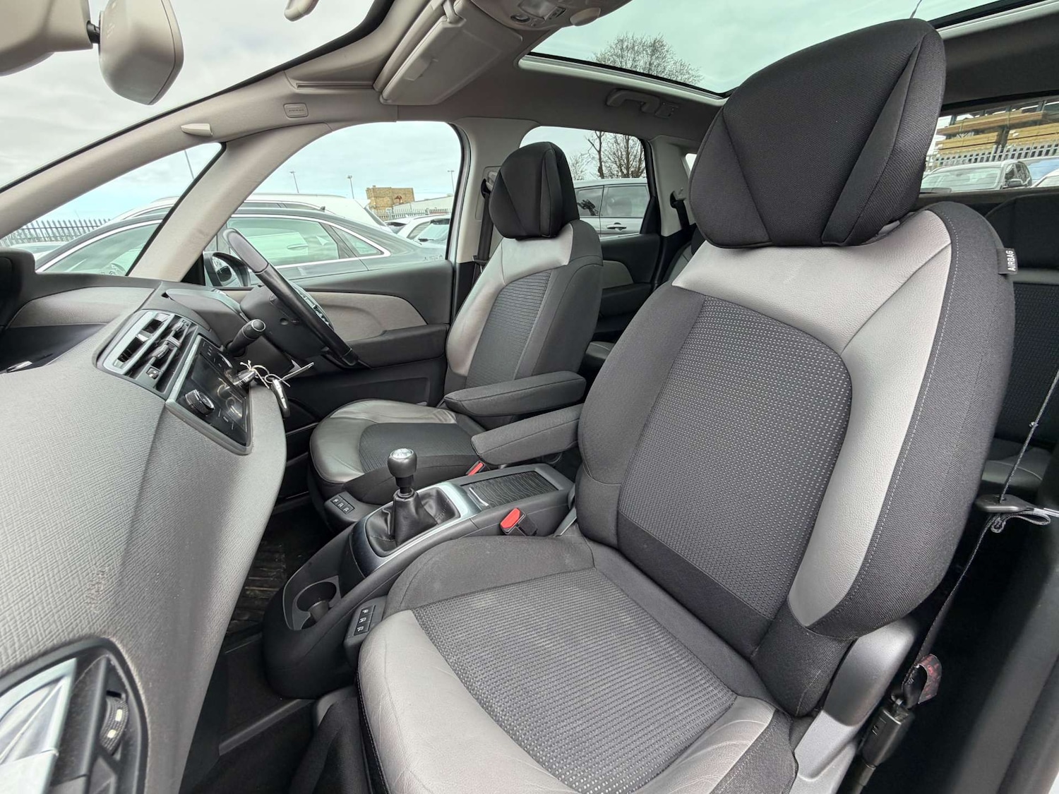 Used Citroen C4 Picasso 2016 for sale - 77662819: Photo 38