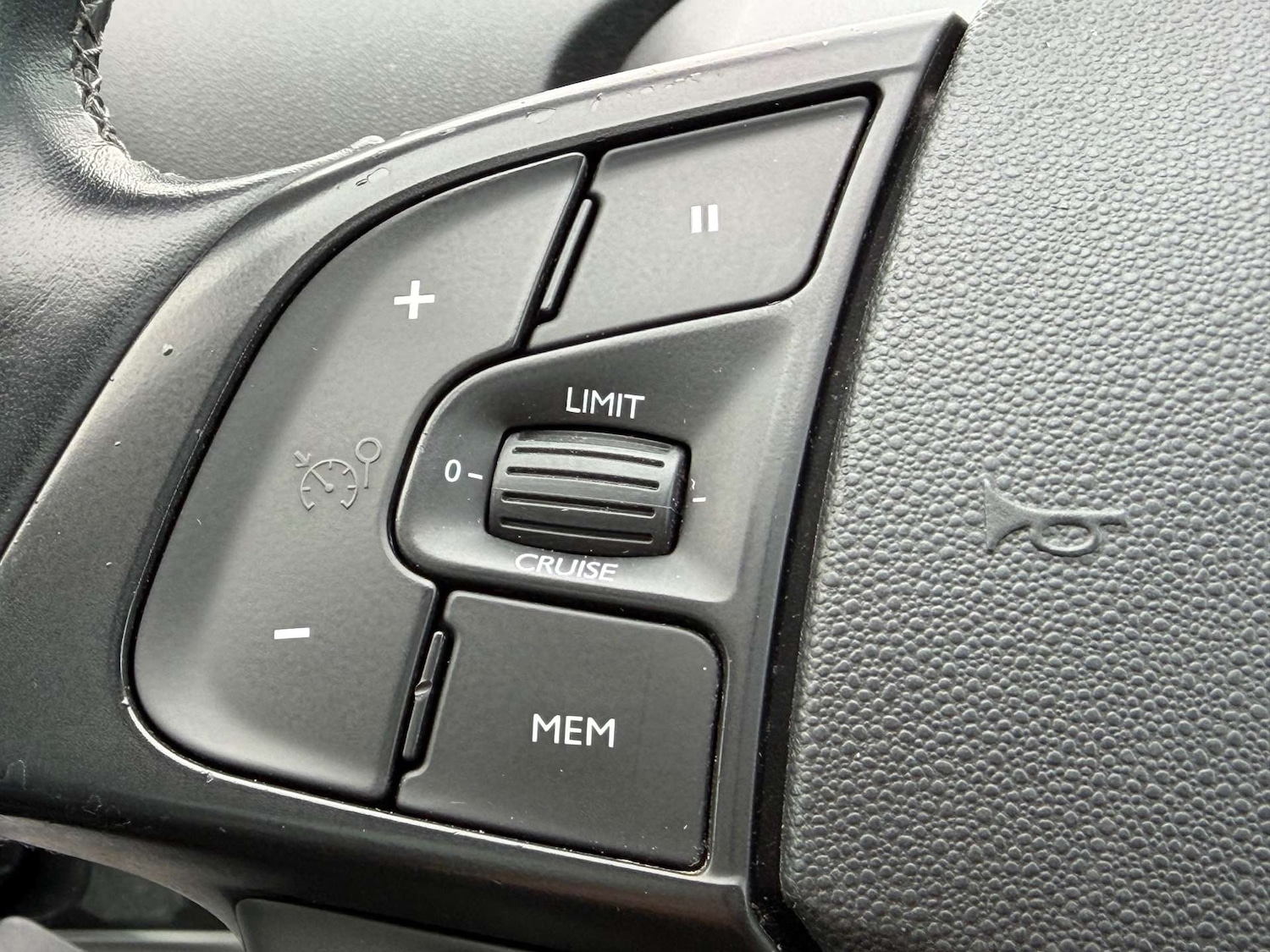 Used Citroen C4 Picasso 2016 for sale - 77662819: Photo 59