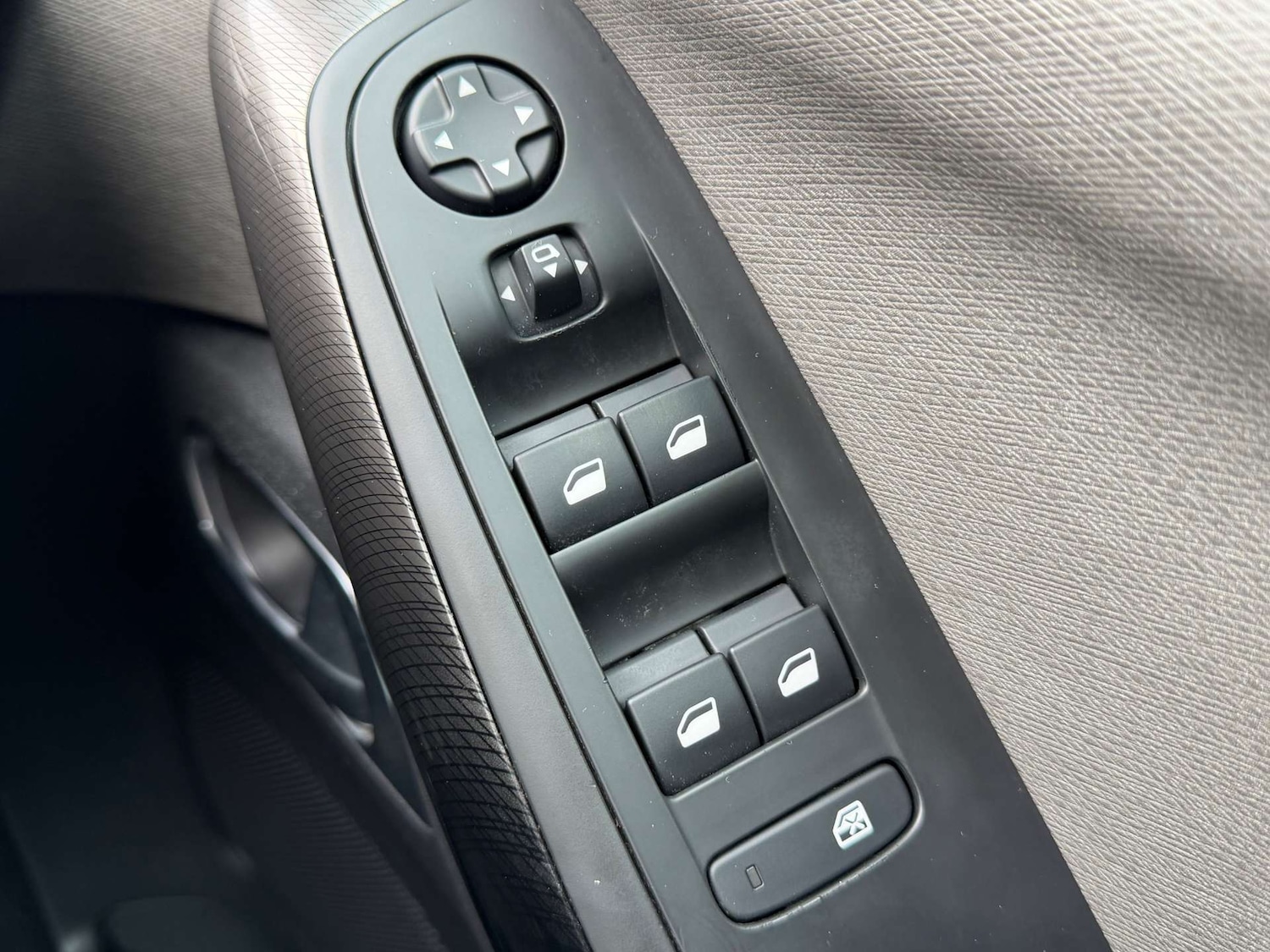 Used Citroen C4 Picasso 2016 for sale - 77662819: Photo 69