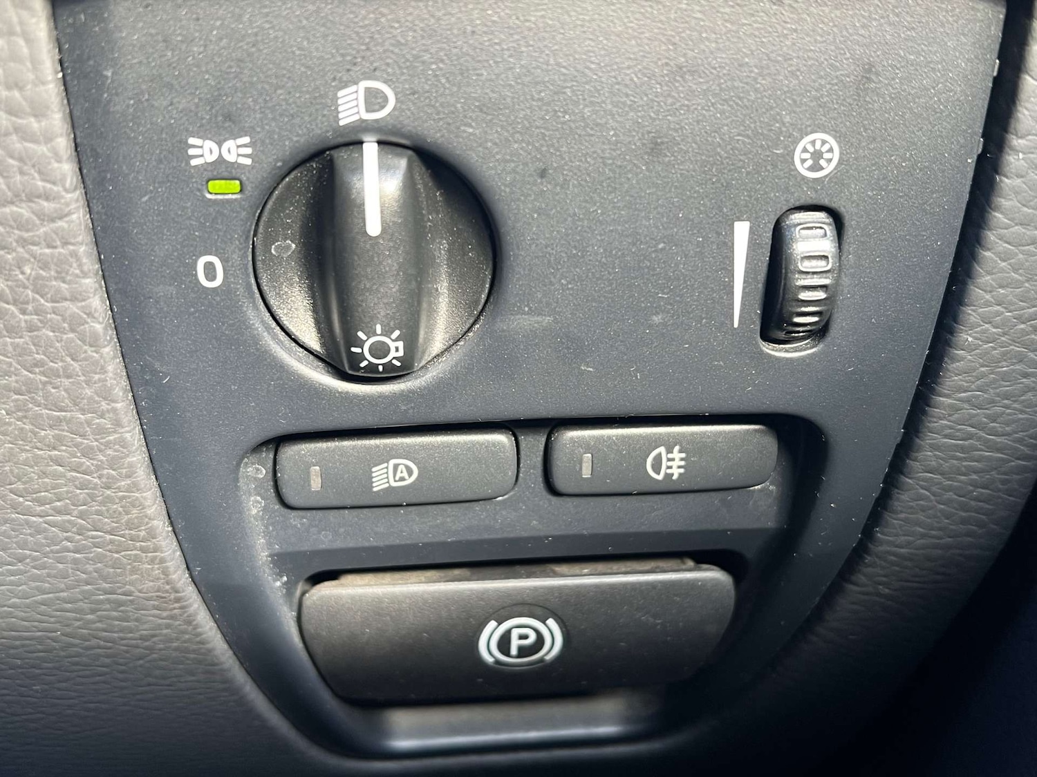 Used Volvo XC90 2012 for sale - 75853106: Photo 57