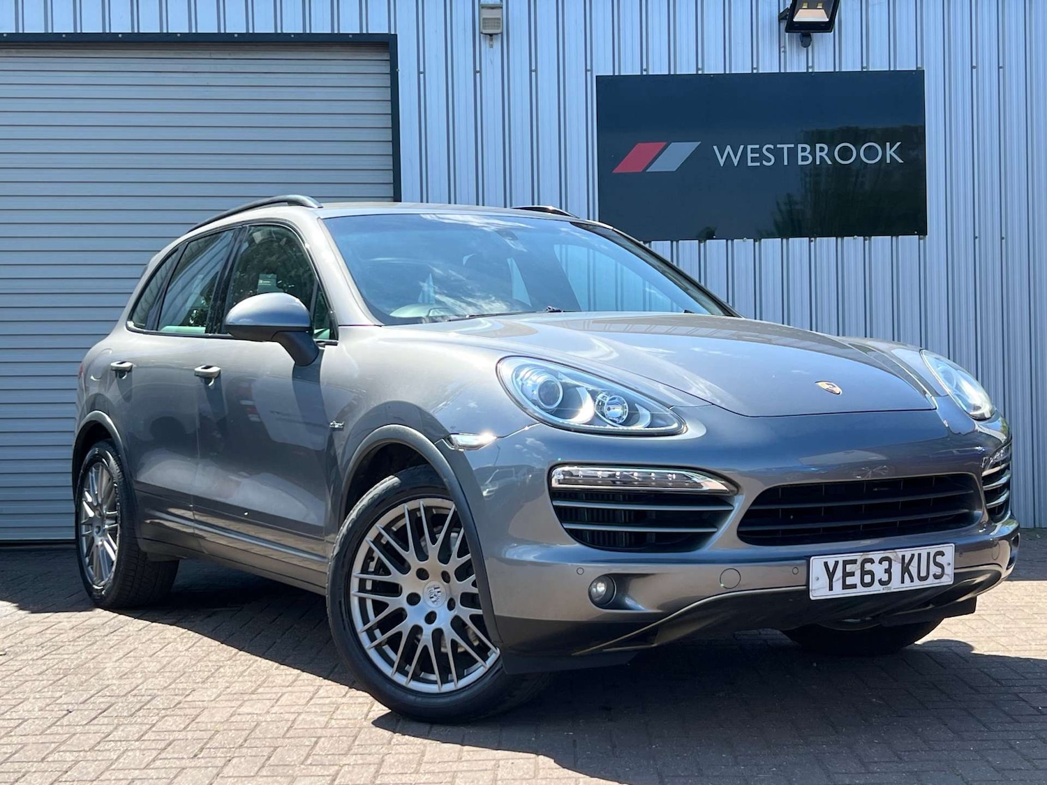 Used Porsche Cayenne 2013 for sale - 76437895: Photo 1