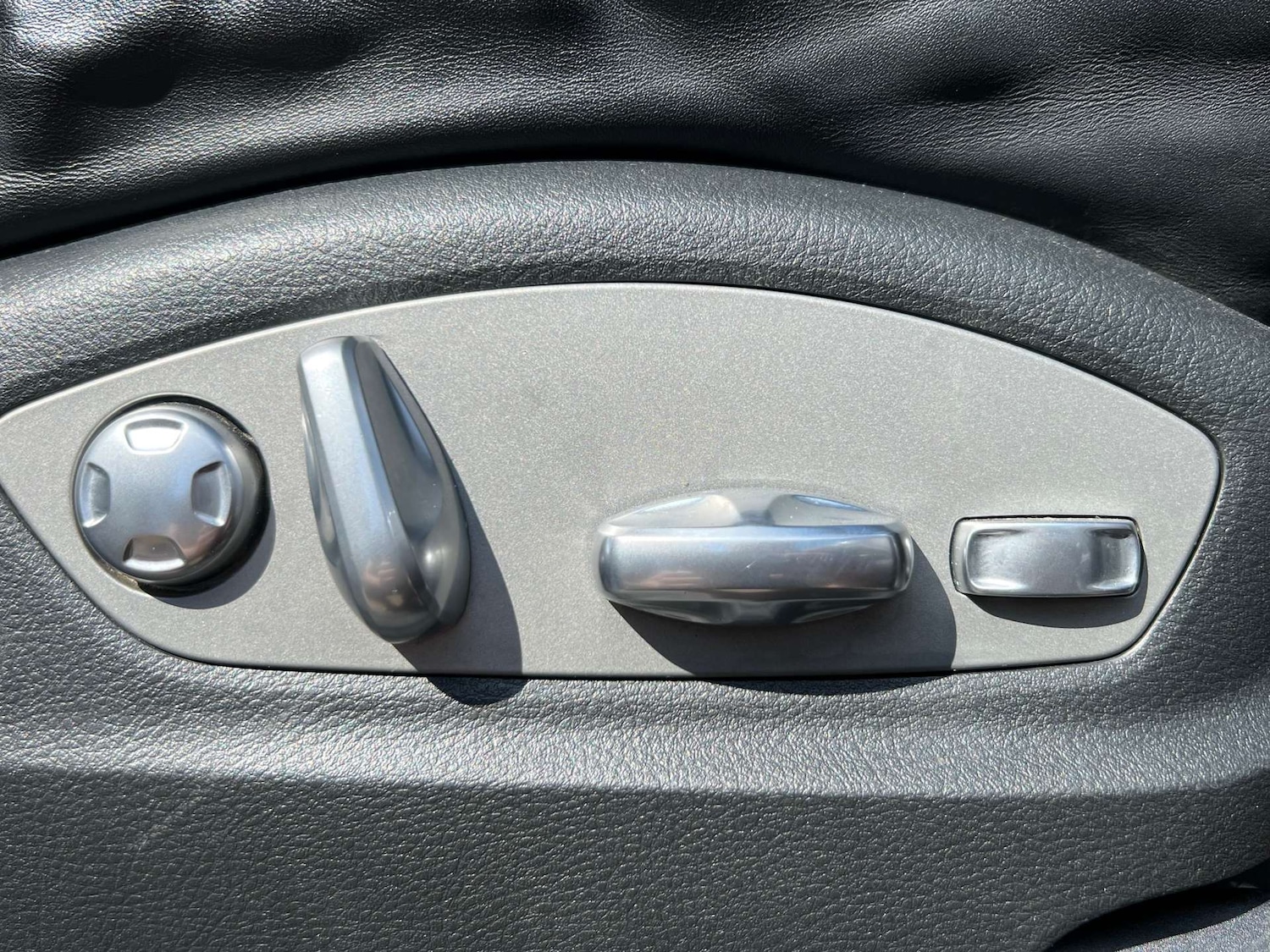 Used Porsche Cayenne 2013 for sale - 76437895: Photo 31