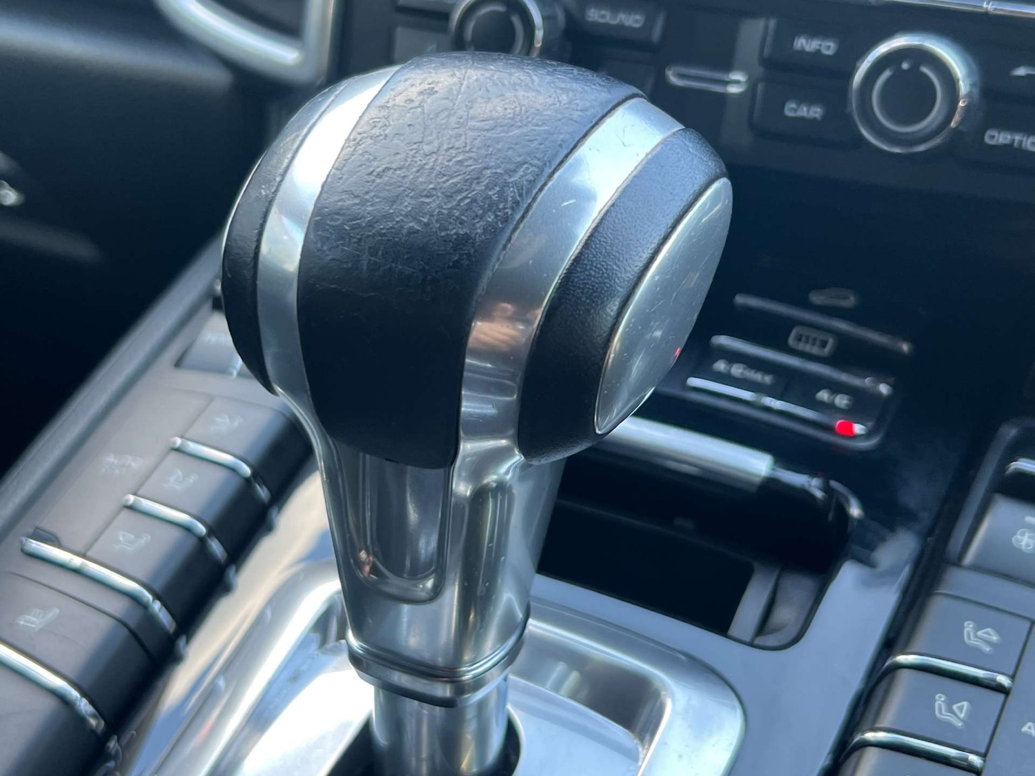 Used Porsche Cayenne 2013 for sale - 76437895: Photo 38