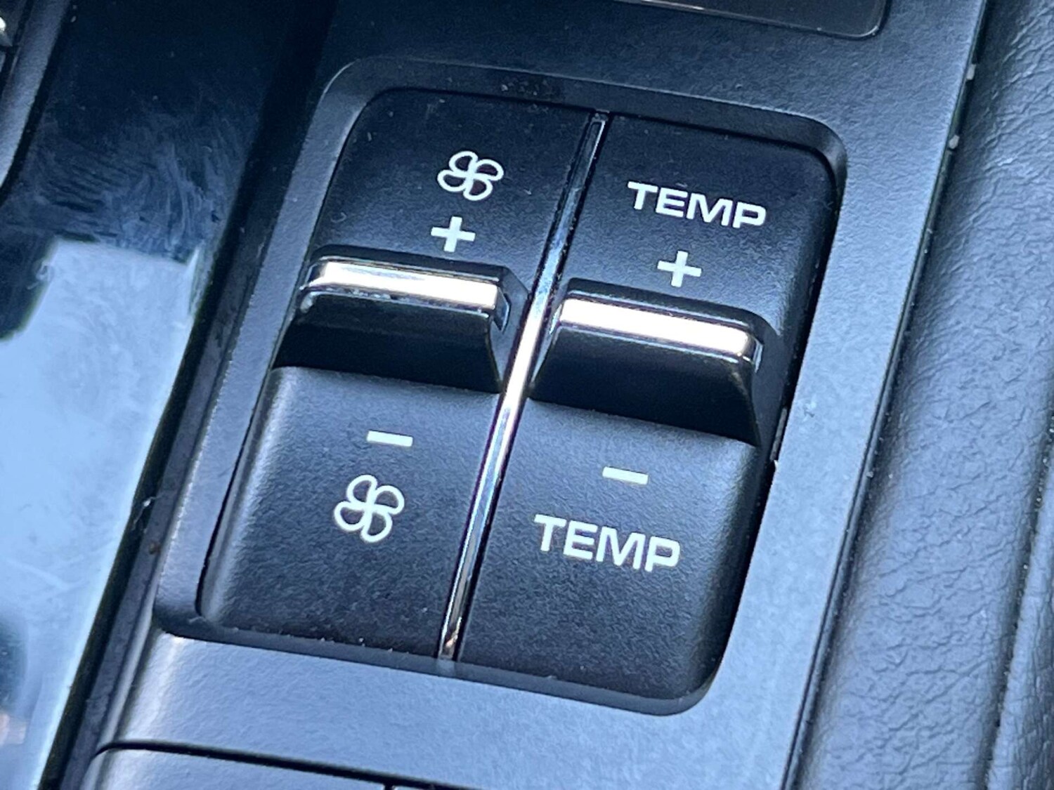 Used Porsche Cayenne 2013 for sale - 76437895: Photo 39