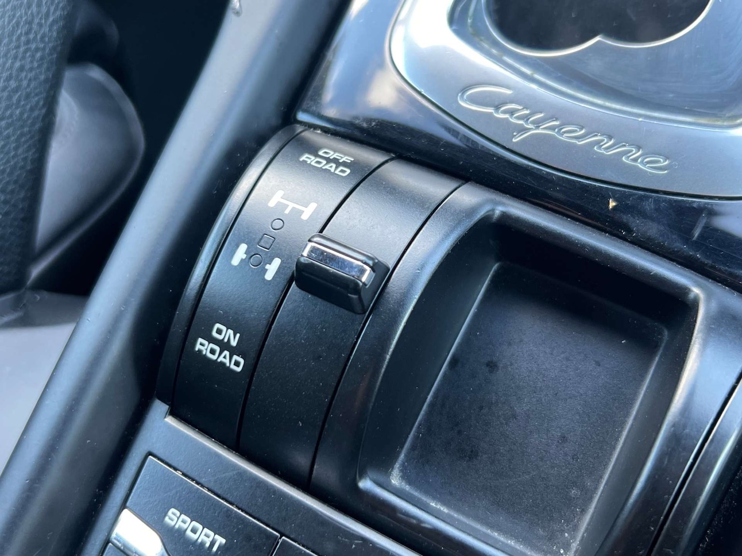 Used Porsche Cayenne 2013 for sale - 76437895: Photo 40