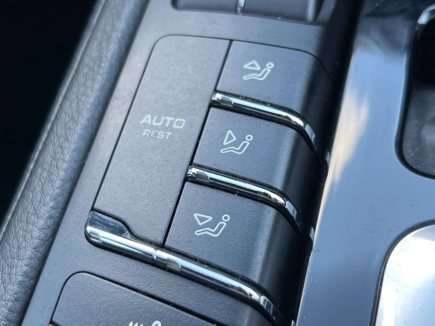 Used Porsche Cayenne 2013 for sale - 76437895: Photo 46