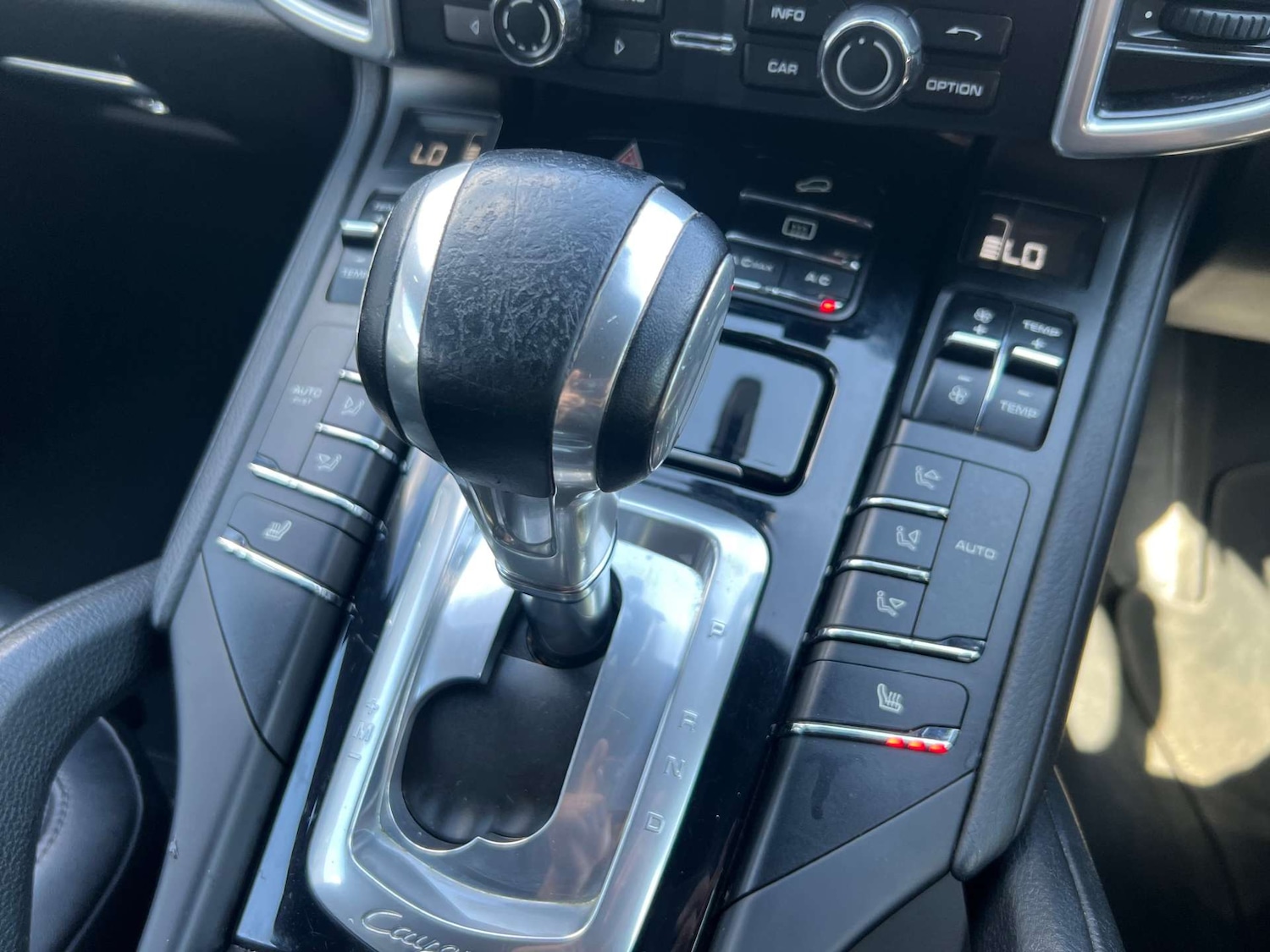 Used Porsche Cayenne 2013 for sale - 76437895: Photo 56