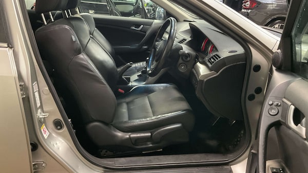 Used Honda Accord 2009 for sale - 76220605: Photo 6