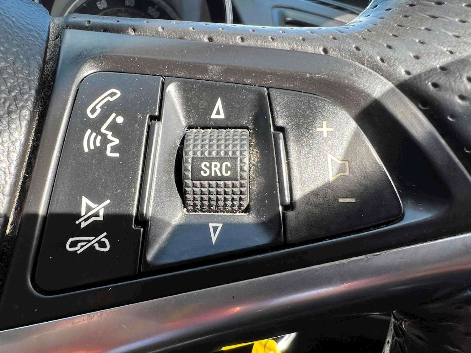 Used Vauxhall Insignia 2011 for sale - 77872394: Photo 28