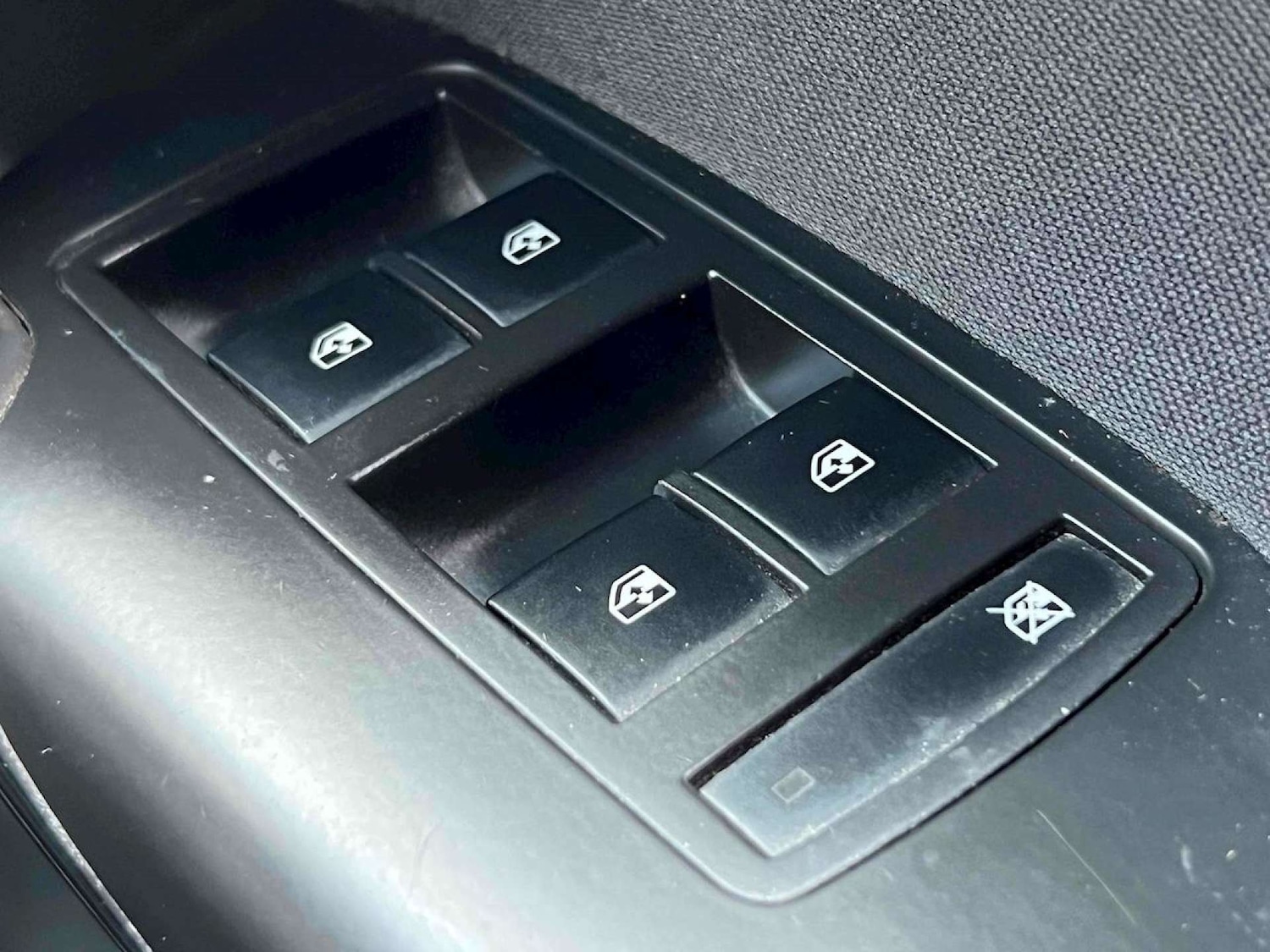 Used Vauxhall Insignia 2011 for sale - 77872394: Photo 31