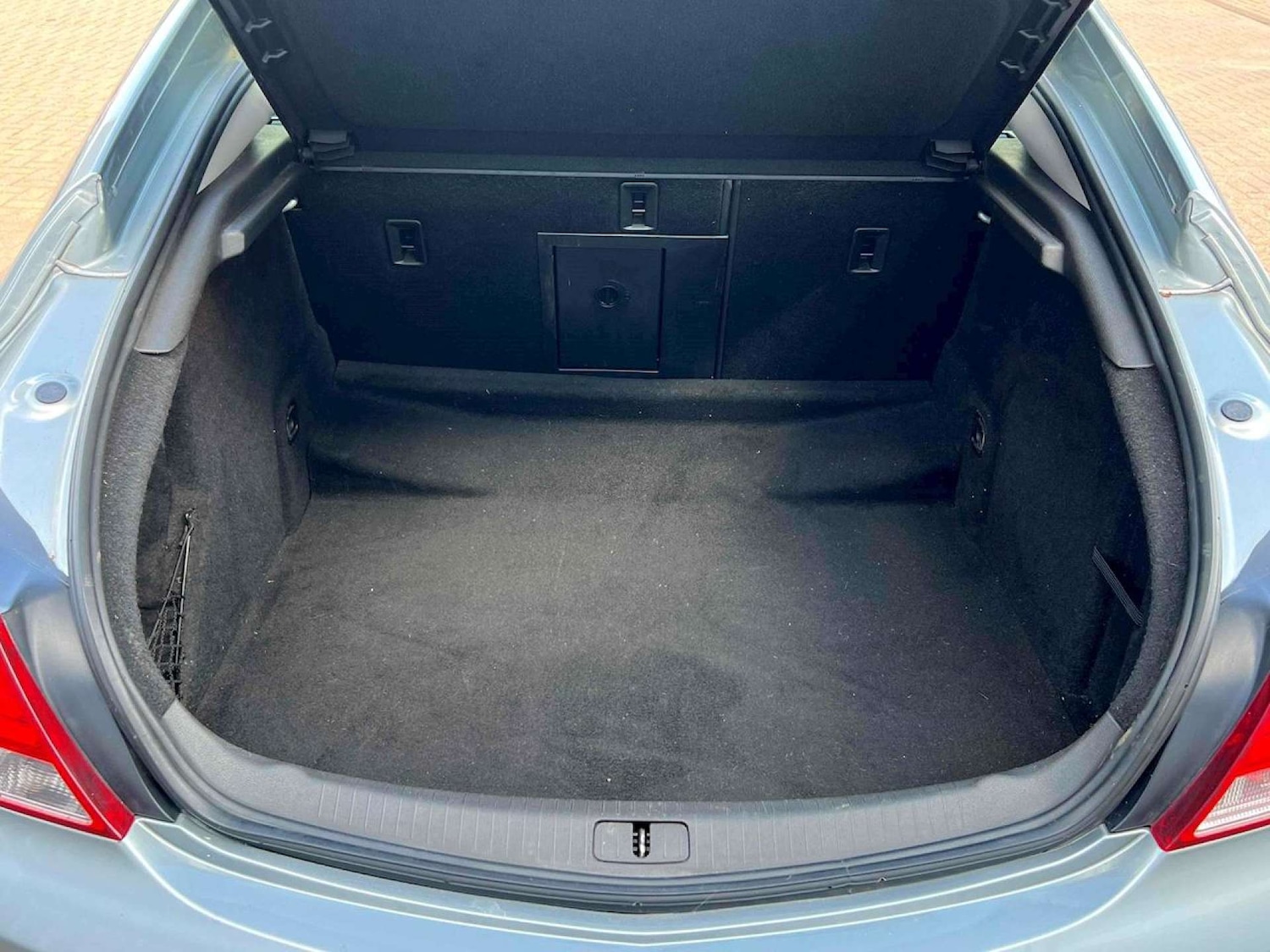 Used Vauxhall Insignia 2011 for sale - 77872394: Photo 32