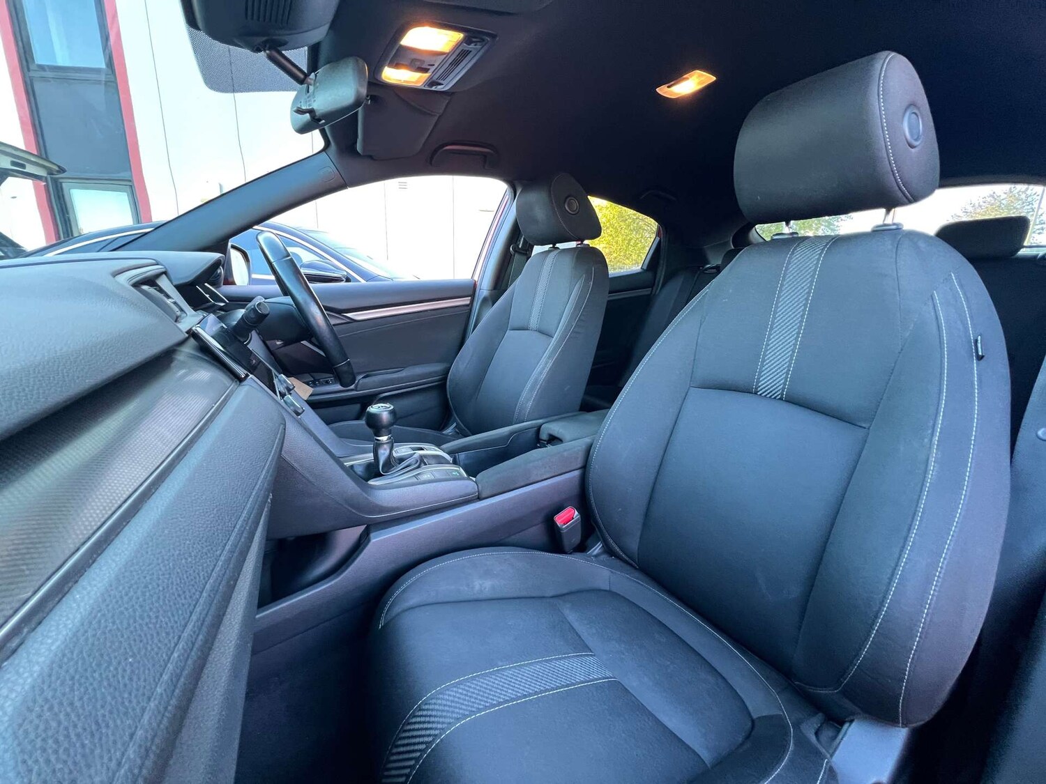 Used Honda Civic 2018 for sale - 77872434: Photo 39