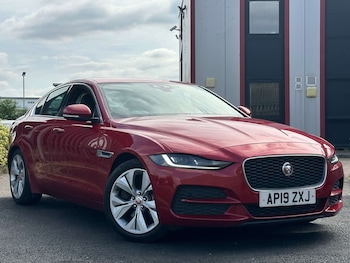 Used Jaguar XE 2019 for sale - 79108595: Photo