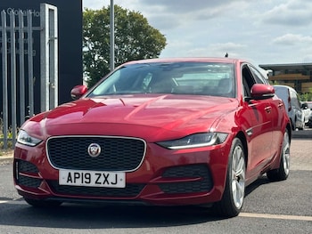 Used Jaguar XE 2019 for sale - 79108595: Photo