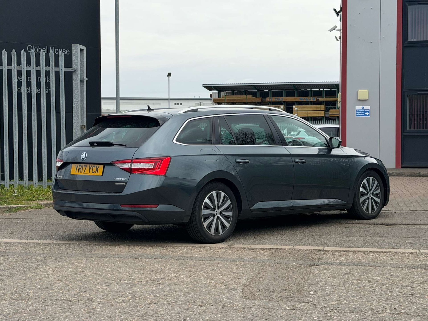 Used Skoda Superb 2017 for sale - 77662817: Photo 18