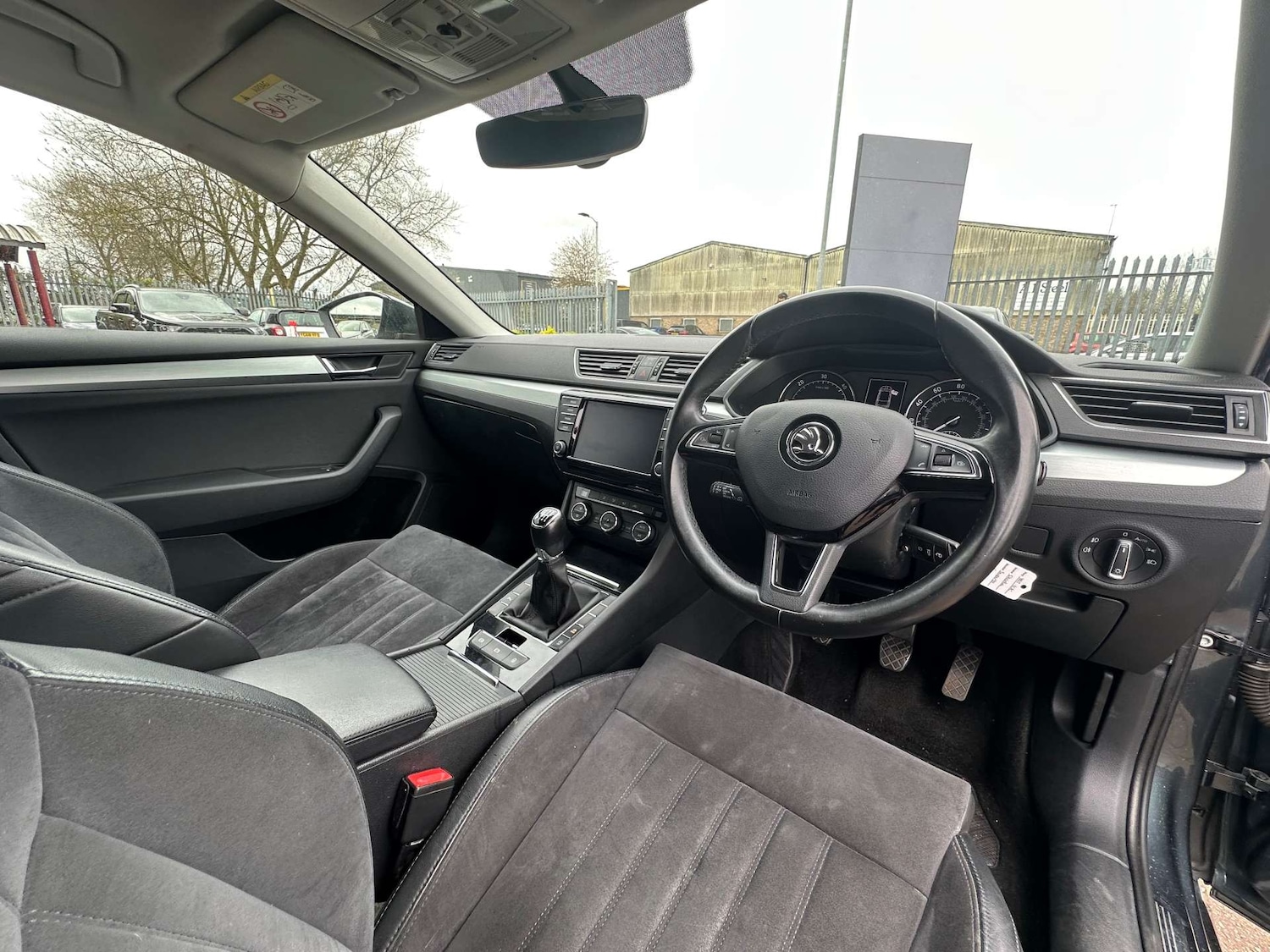 Used Skoda Superb 2017 for sale - 77662817: Photo 27