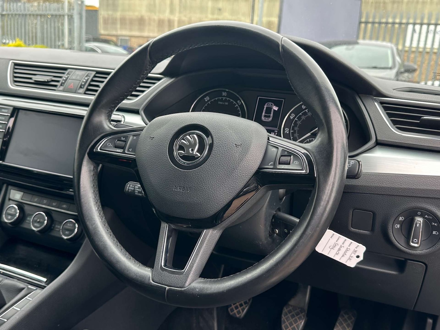 Used Skoda Superb 2017 for sale - 77662817: Photo 29