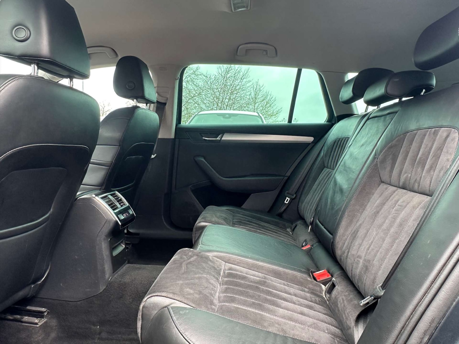 Used Skoda Superb 2017 for sale - 77662817: Photo 38