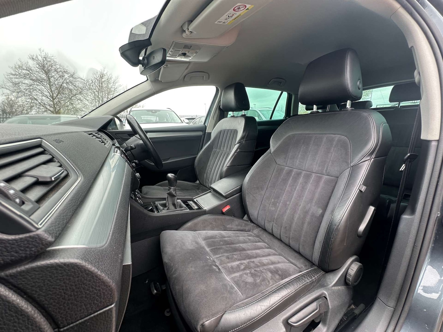 Used Skoda Superb 2017 for sale - 77662817: Photo 40