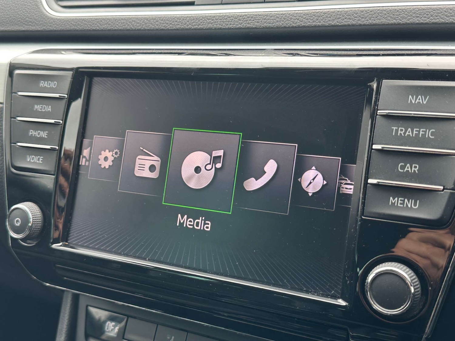 Used Skoda Superb 2017 for sale - 77662817: Photo 53