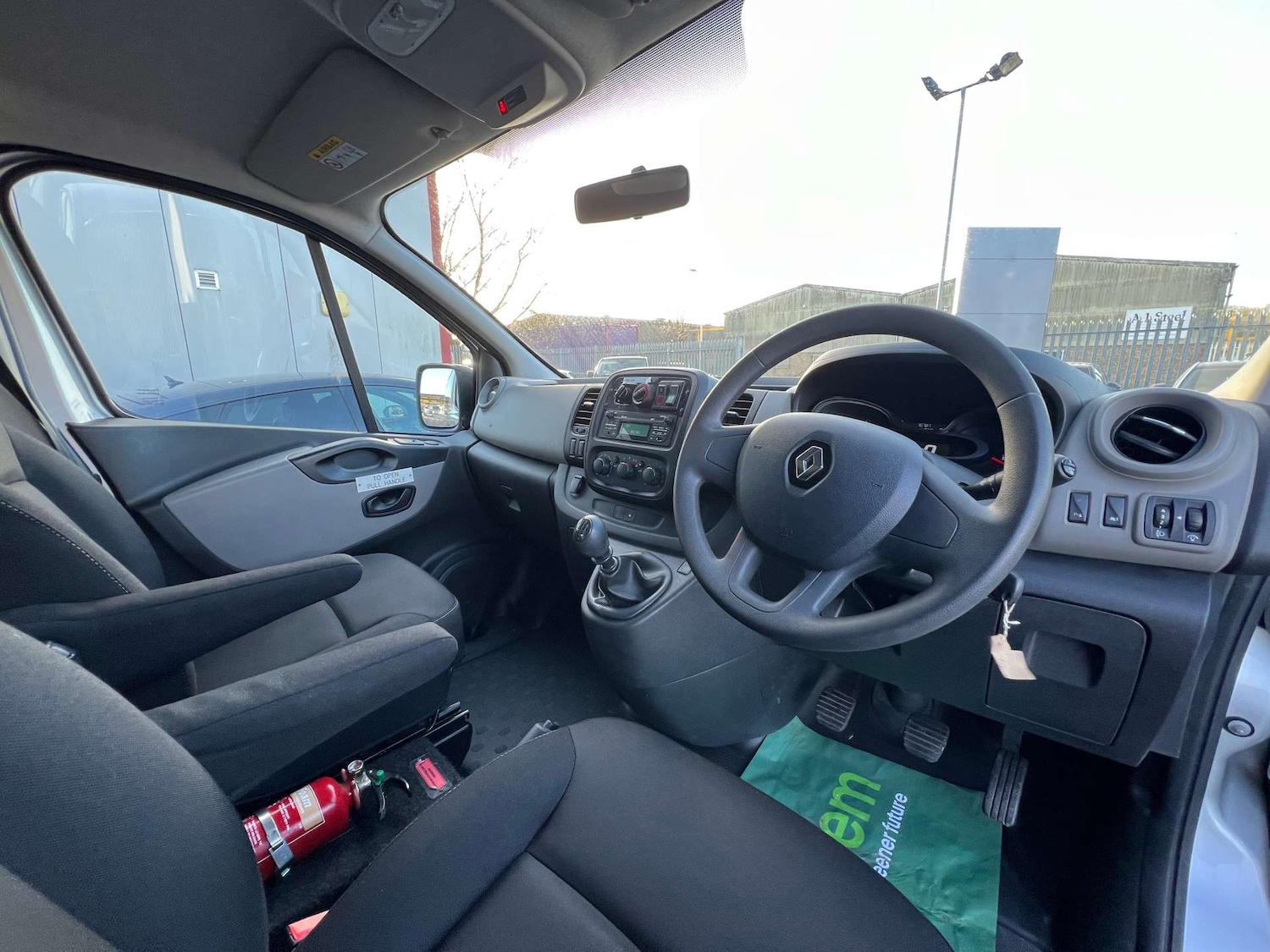 Used Renault Trafic 2017 for sale - 76519234: Photo 12