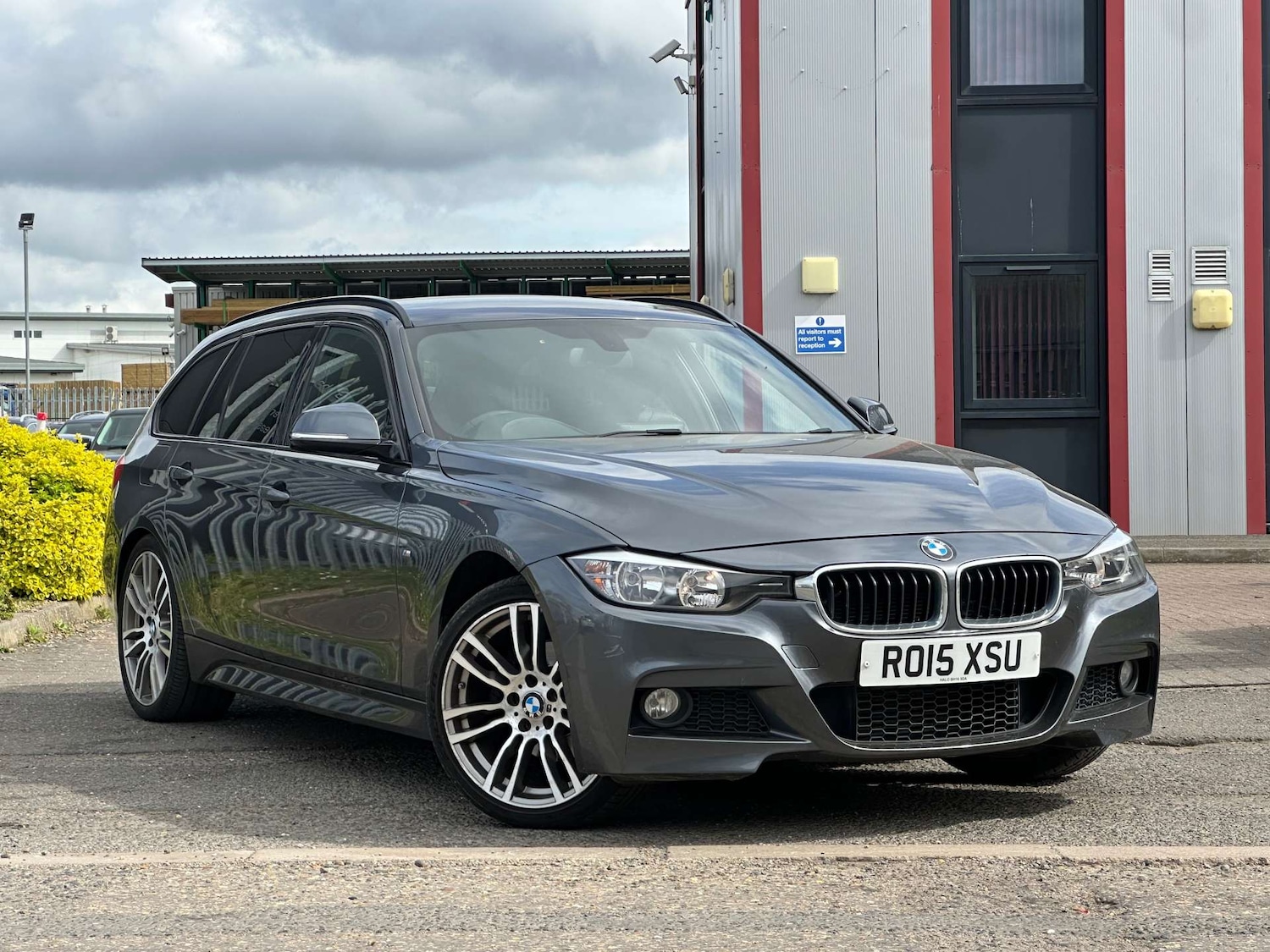 Used BMW 3 Series 2015 for sale - 78152422: Photo 2