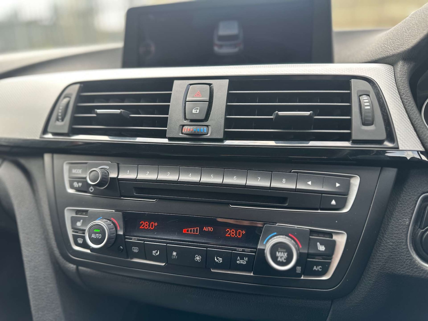 Used BMW 3 Series 2015 for sale - 78152422: Photo 39