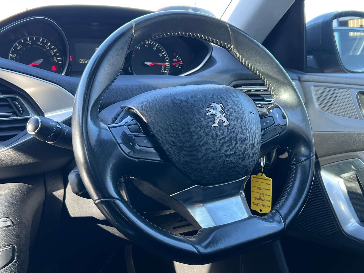 Used Peugeot 308 2018 for sale - 77704061: Photo 15