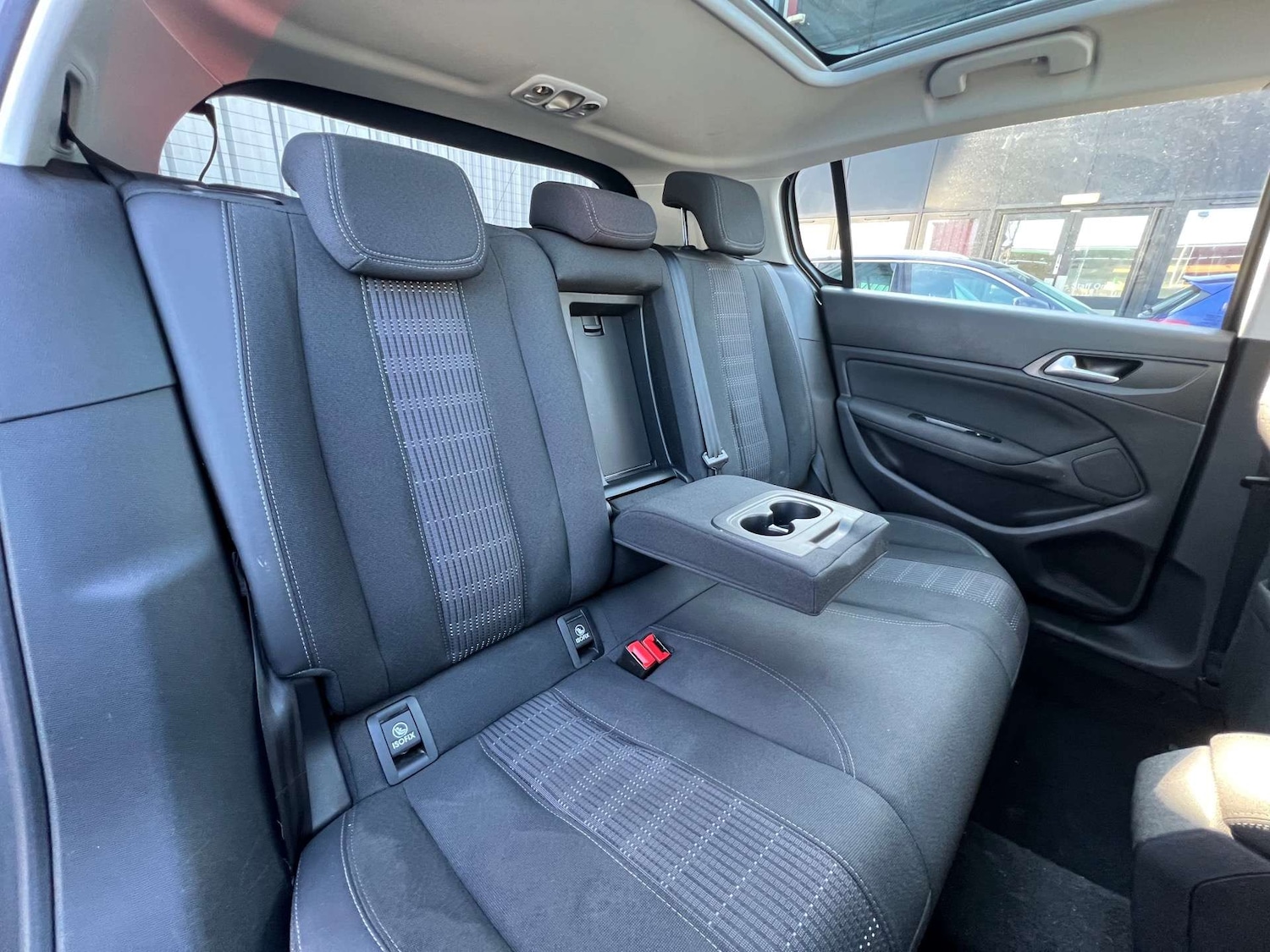 Used Peugeot 308 2018 for sale - 77704061: Photo 21