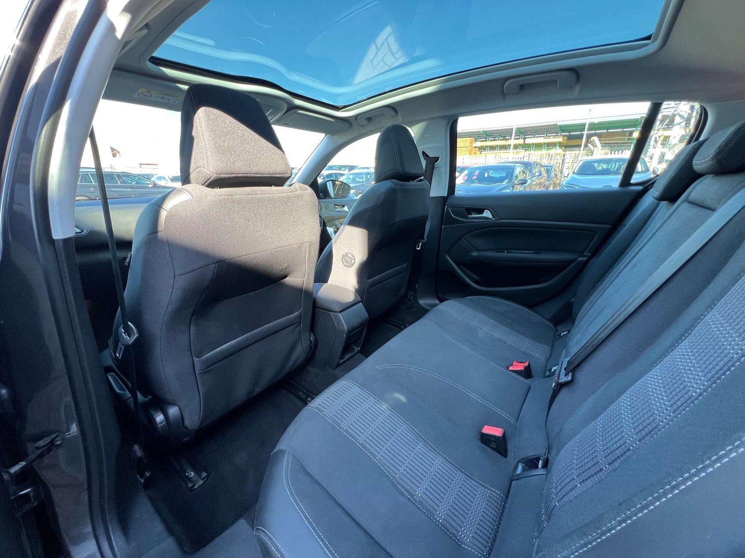 Used Peugeot 308 2018 for sale - 77704061: Photo 28