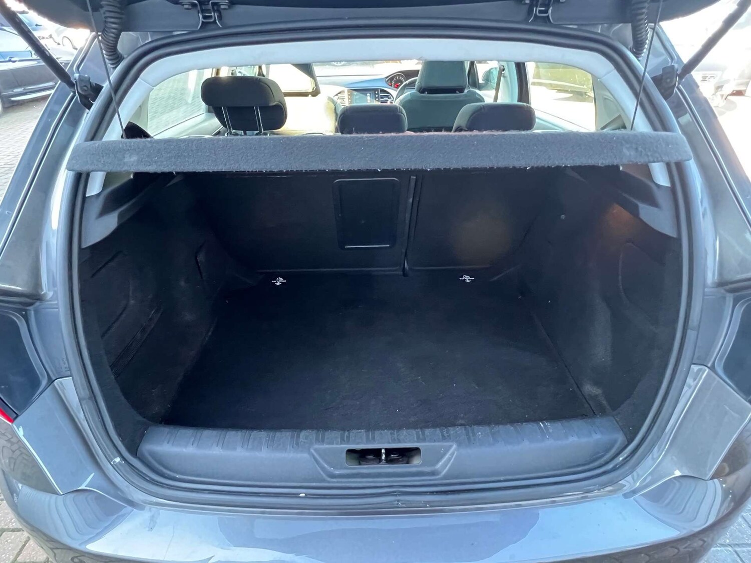 Used Peugeot 308 2018 for sale - 77704061: Photo 56